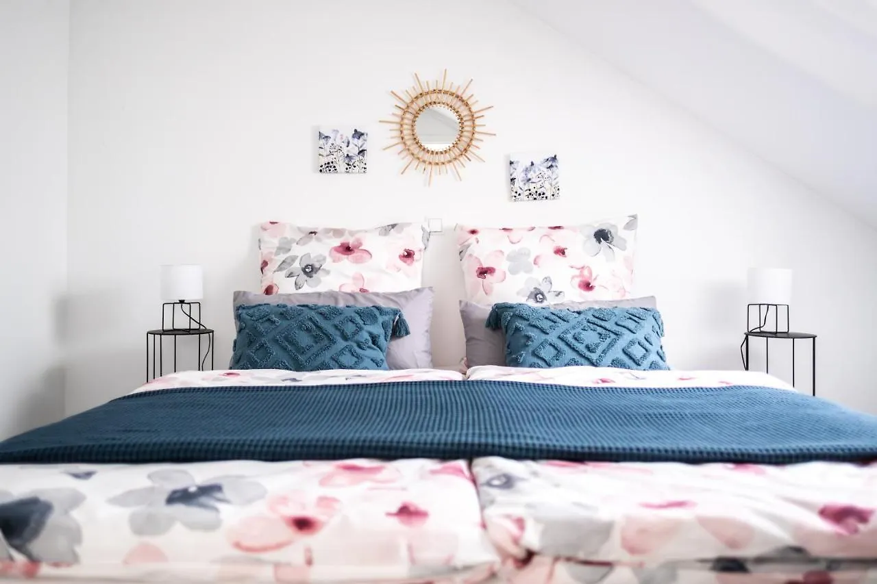 Apartment Ferienwohnung Dachtraum Waldner Würzburg